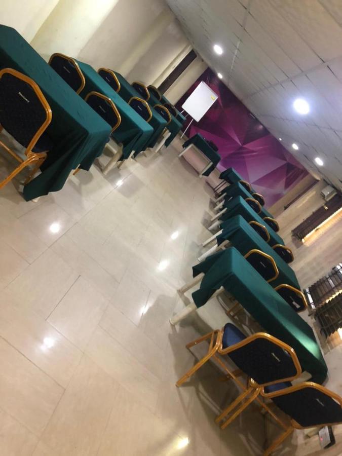 Presken Hotels Alade Avenue Ikeja Eksteriør bilde